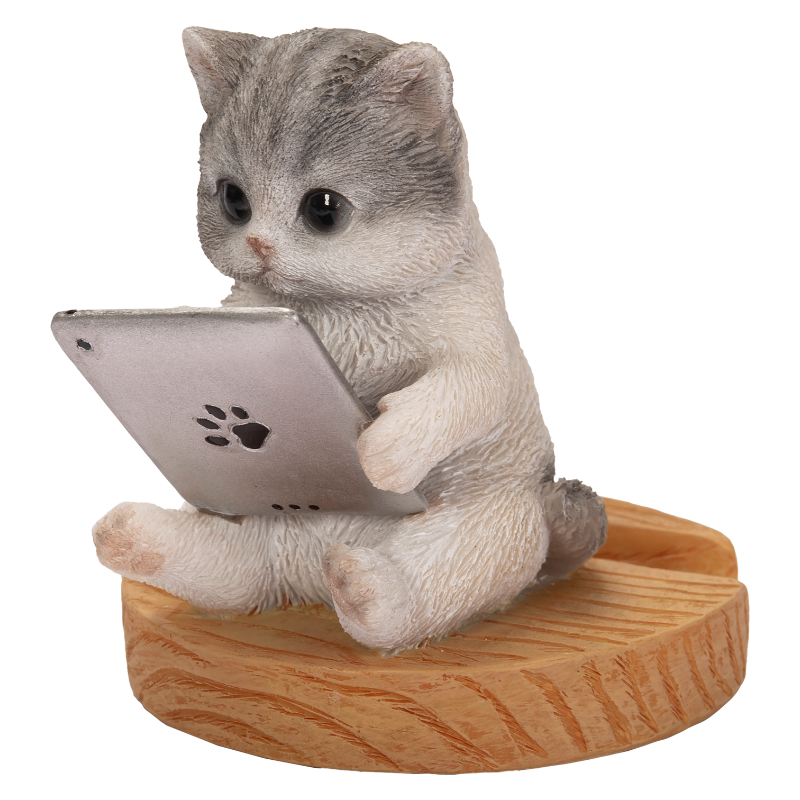 タブレットを見るサバトラ白猫 スマホスタンド | 業者様向け・WooBia